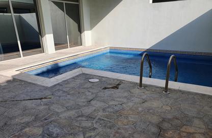 Villa - 3 Bedrooms - 4 Bathrooms for rent in Mahooz - Manama - Capital Governorate