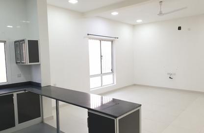 Apartment - 2 Bedrooms - 2 Bathrooms for rent in Shakhura - Northern Governorate Apartment - 2 Bedrooms - 2 Bathrooms for rent in Shakhura - Northern Governorate
