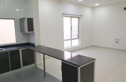 Apartment - 2 Bedrooms - 2 Bathrooms for rent in Shakhura - Northern Governorate Apartment - 2 Bedrooms - 2 Bathrooms for rent in Shakhura - Northern Governorate