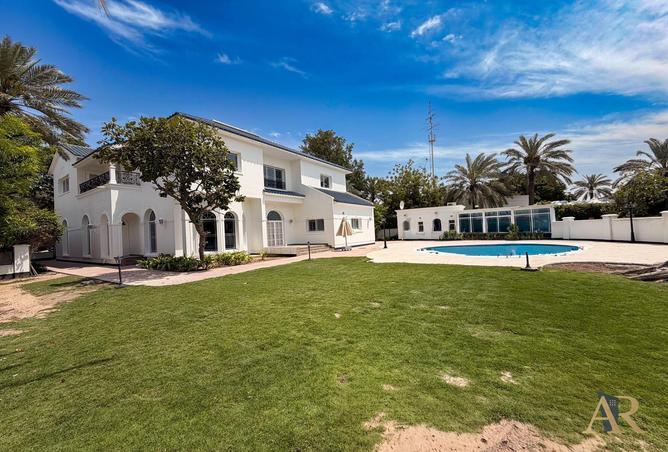 52701658 - Property Image 2