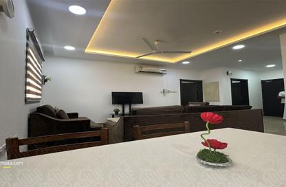 Whole Building - 7+ Bedrooms - 7+ Bathrooms for sale in Sanad - Central Governorate