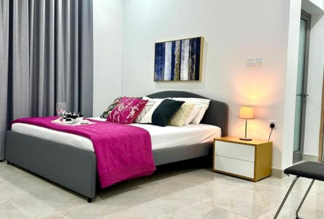 1002011 - Property Image 3