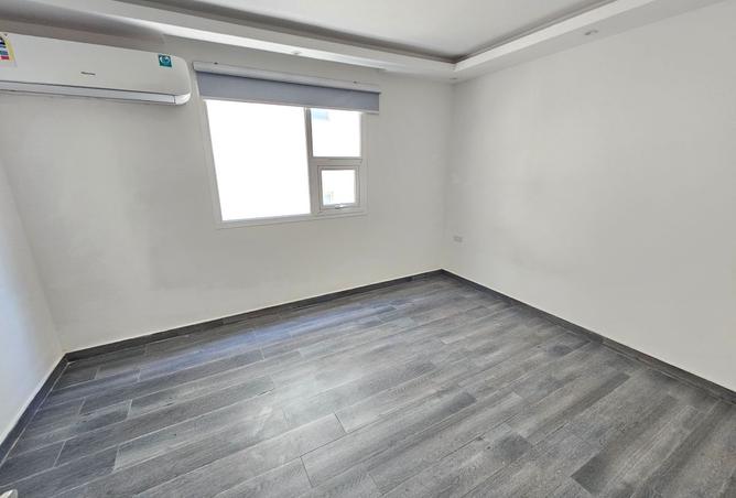 56795612 - Property Image 3