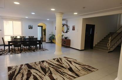 Villa - 6 - 6 for rent in Al Juffair - Capital Governorate