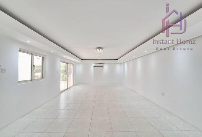 998341 - Property Image 2