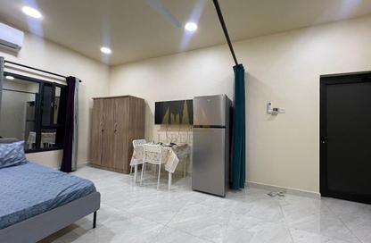 Apartment - Studio - 1 Bathroom for rent in Zinj - Manama - Capital Governorate