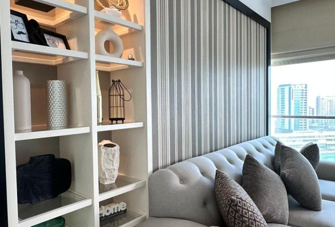 998275 - Property Image 2