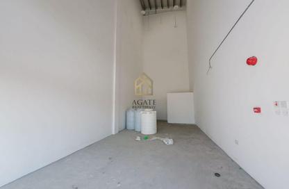 Warehouse - Studio - 1 Bathroom for rent in Sitra - Central Governorate