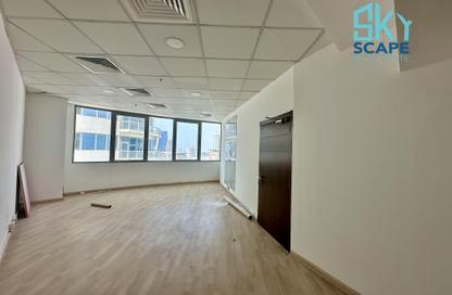 Office Space - Studio - 2 Bathrooms for rent in Sanabis - Manama - Capital Governorate