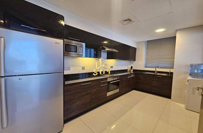 Apartment - 2 Bedrooms - 3 Bathrooms for rent in Al Juffair - Capital Governorate