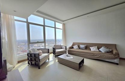 Apartment - 1 Bedroom - 2 Bathrooms for rent in Sanabis - Manama - Capital Governorate