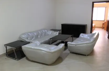 Apartment - 2 Bedrooms - 2 Bathrooms for rent in Alhajiyat - Riffa - Southern Governorate