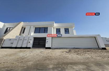 Villa - 4 - 6 for sale in Saar - Northern Governorate Villa - 4 - 6 for sale in Saar - Northern Governorate