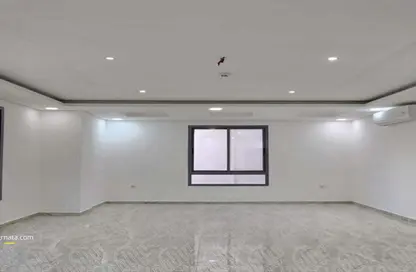 Apartment - 3 Bedrooms - 3 Bathrooms for sale in Hidd - Muharraq Governorate