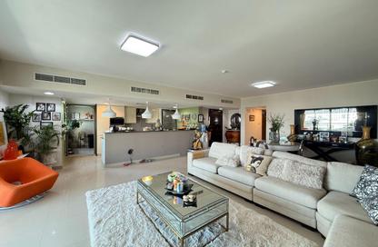 Apartment - 3 Bedrooms - 3 Bathrooms for sale in Tala Island - Amwaj Islands - Muharraq Governorate