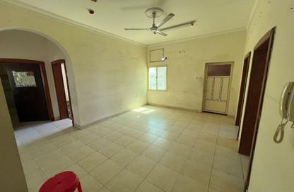 Apartment - 2 Bedrooms - 2 Bathrooms for rent in Isa Town - Central Governorate