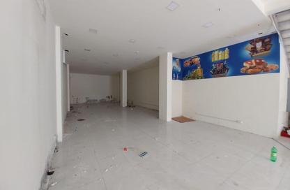 Shop - Studio - 1 Bathroom for rent in Jannusan - Northern Governorate