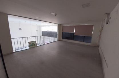 Shop - Studio - 1 Bathroom for rent in Jannusan - Northern Governorate