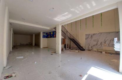 Shop - Studio - 1 Bathroom for rent in Jannusan - Northern Governorate