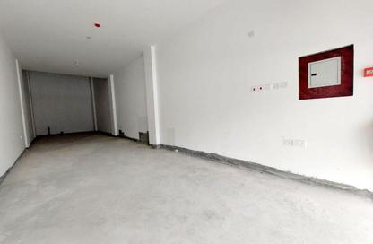 Shop - Studio - 1 Bathroom for rent in Um Al Hasam - Manama - Capital Governorate