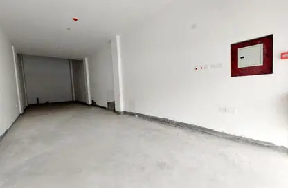 متجر - استوديو - 1 حمام للايجار في أم الحصم - المنامة - محافظة العاصمة