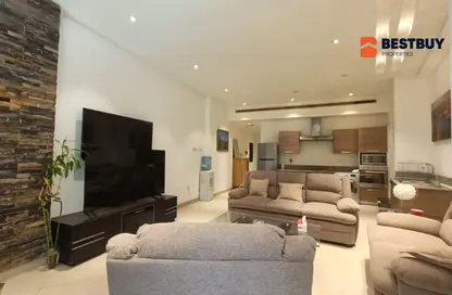 Apartment - 2 Bedrooms - 2 Bathrooms for rent in Al Juffair - Capital Governorate