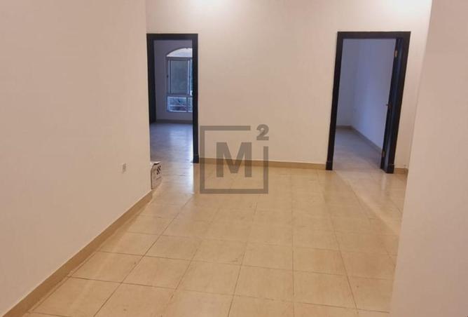 998968 - Property Main Image