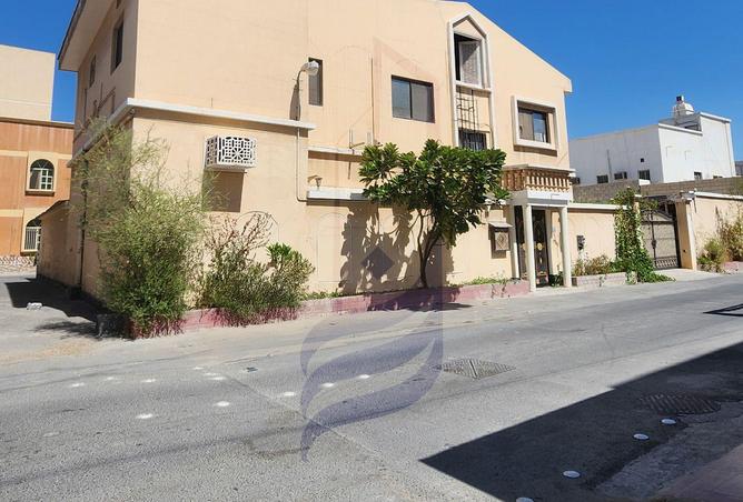 52301708 - صورة العقار 2