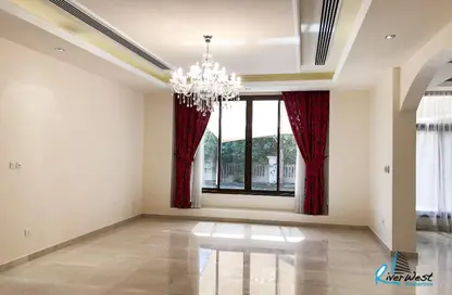 فيلا - 4 غرف نوم - 5 حمامات للايجار في الجسرة - المحافظة الشمالية