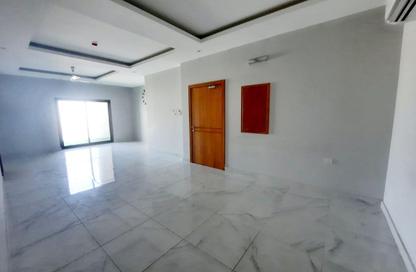Apartment - 3 Bedrooms - 3 Bathrooms for rent in Hidd - Muharraq Governorate