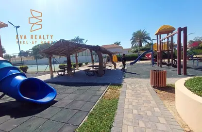 Compound - 3 Bedrooms - 3 Bathrooms for rent in Saar - Northern Governorate