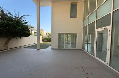 Villa - 4 - 4 for rent in Saar - Northern Governorate