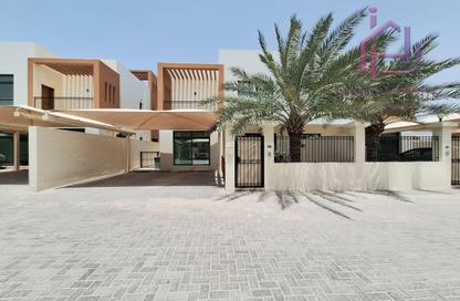 Villa - 4 Bedrooms - 5 Bathrooms for rent in Janabiya - Northern Governorate