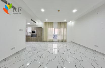 Apartment - 2 Bedrooms - 2 Bathrooms for rent in Janabiya - Northern Governorate