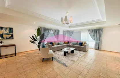 فيلا - 3 غرف نوم - 3 حمامات للايجار في الجنبية - المحافظة الشمالية