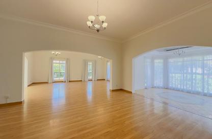 Villa - 5 Bedrooms - 6 Bathrooms for rent in Saar - Northern Governorate