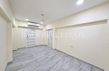 Apartment - Studio - 1 Bathroom for rent in Gudaibiya - Manama - Capital Governorate Apartment - Studio - 1 Bathroom for rent in Gudaibiya - Manama - Capital Governorate