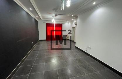 Apartment - 3 Bedrooms - 3 Bathrooms for rent in Sanad - Central Governorate