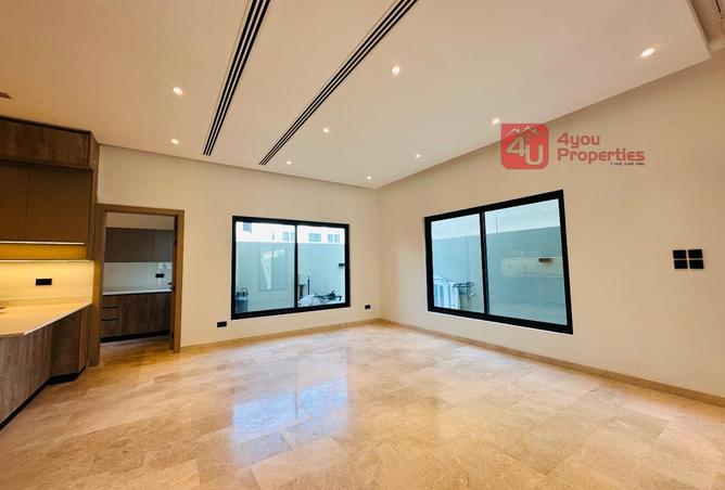 996134 - Property Image 2