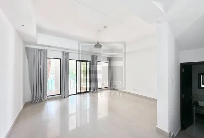 57875941 - Property Image 2