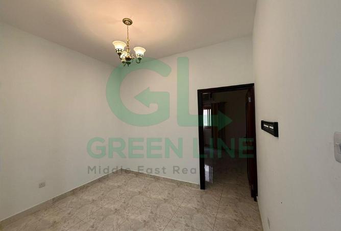 995612 - Property Image 3