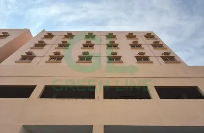 Whole Building - 2 Bedrooms - 2 Bathrooms for rent in Alhajiyat - Riffa - Southern Governorate