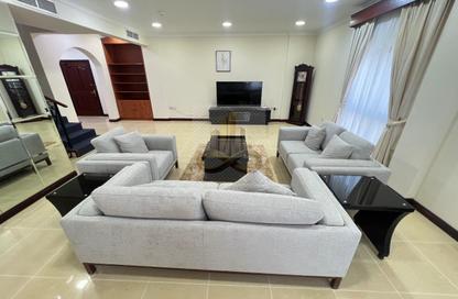 Duplex - 2 - 3 for rent in Adliya - Manama - Capital Governorate