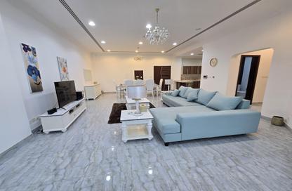 Apartment - 2 Bedrooms - 3 Bathrooms for rent in Seef - Capital Governorate