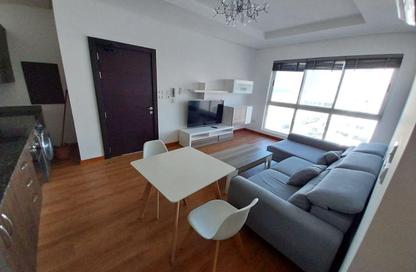 Apartment - 1 Bedroom - 1 Bathroom for rent in Seef - Capital Governorate