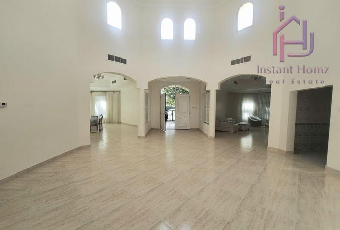56181801 - Property Image 2