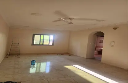 Apartment - 2 Bedrooms - 2 Bathrooms for rent in Maqabah - Northern Governorate