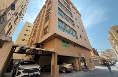 عمارة بالكامل - 8 غرف نوم - 8 حمامات للبيع في العدلية - المنامة - محافظة العاصمة