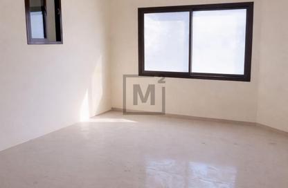 Apartment - 4 Bedrooms - 5 Bathrooms for rent in Busaiteen - Muharraq Governorate