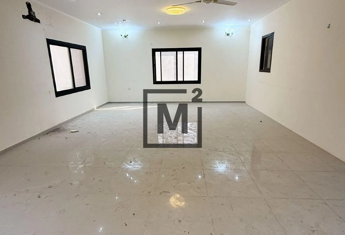 992547 - Property Main Image